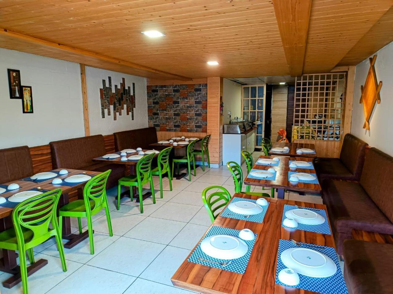 Aman The Side Hotel 3*