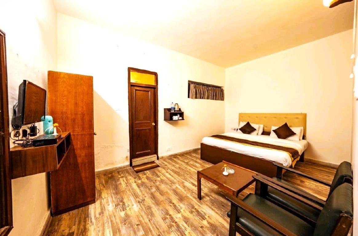 Hotel Langadle Manor Nainital