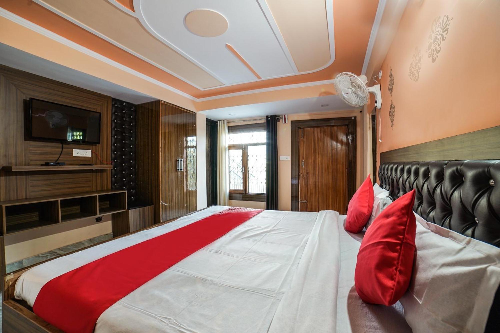 Hotel O Kailash View 3*