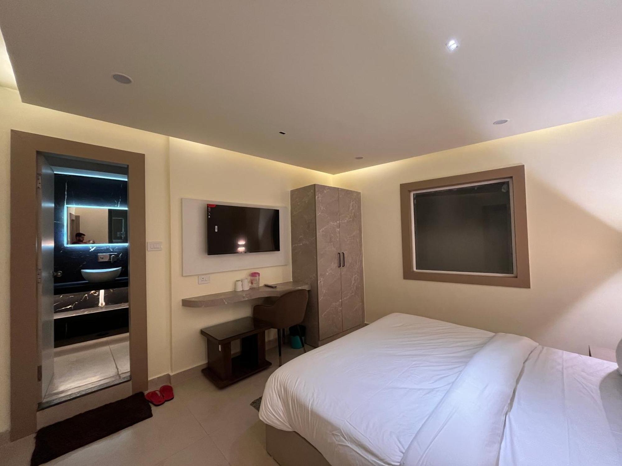 Spruce Hill & Restro 4* Nainital