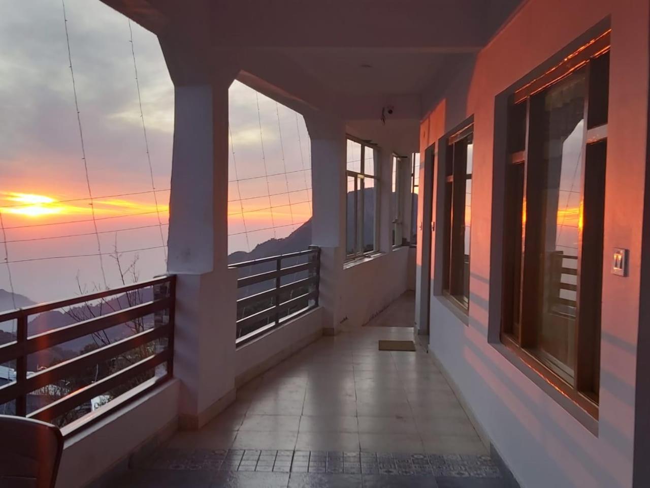 Capital O And Restro 3* Nainital