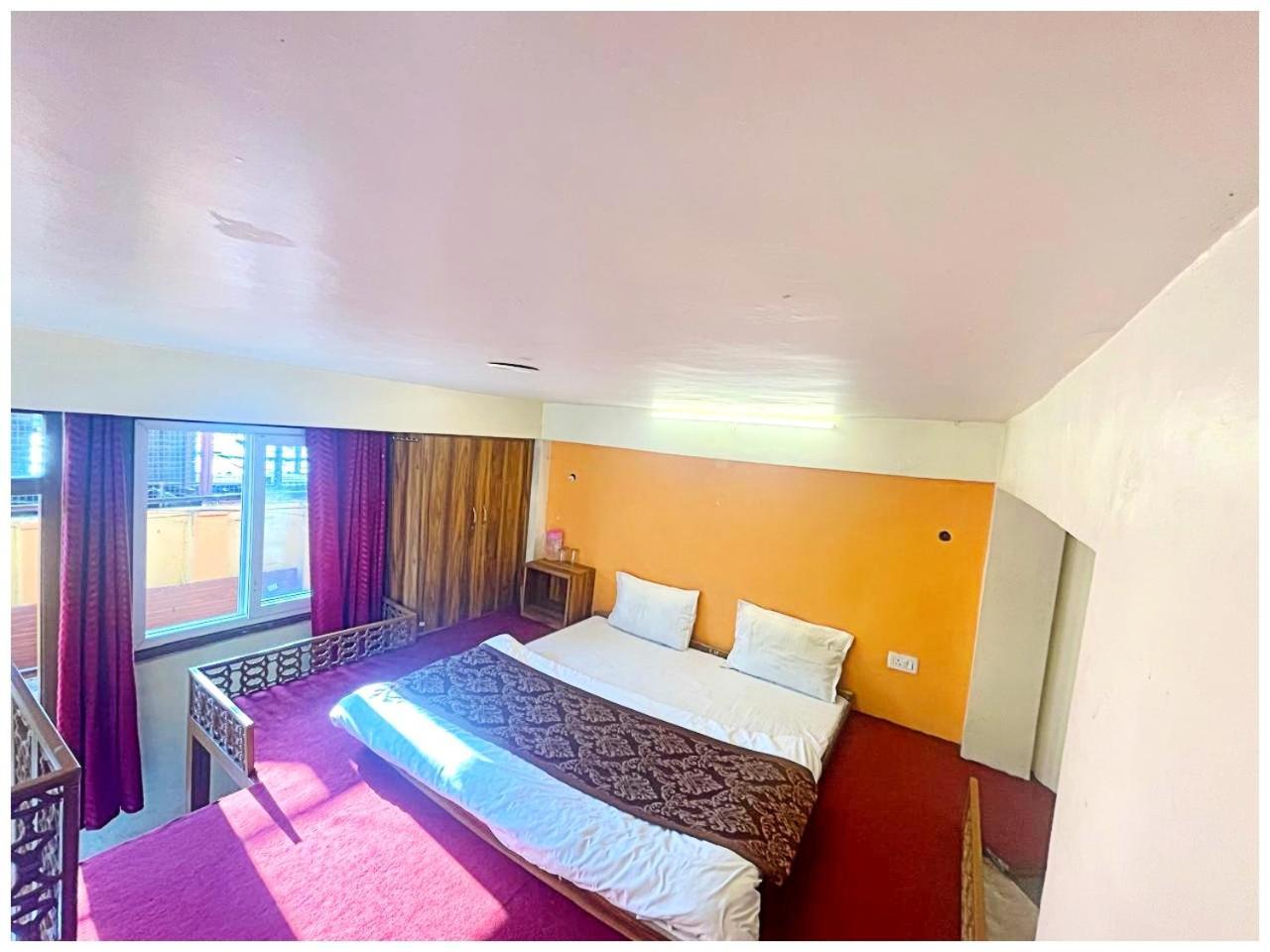 Hotel Gp Mall Road Near Naini - A Luxury With Newly Decorated And Renovated - With Wifi - Service Available - Book Now Nainital