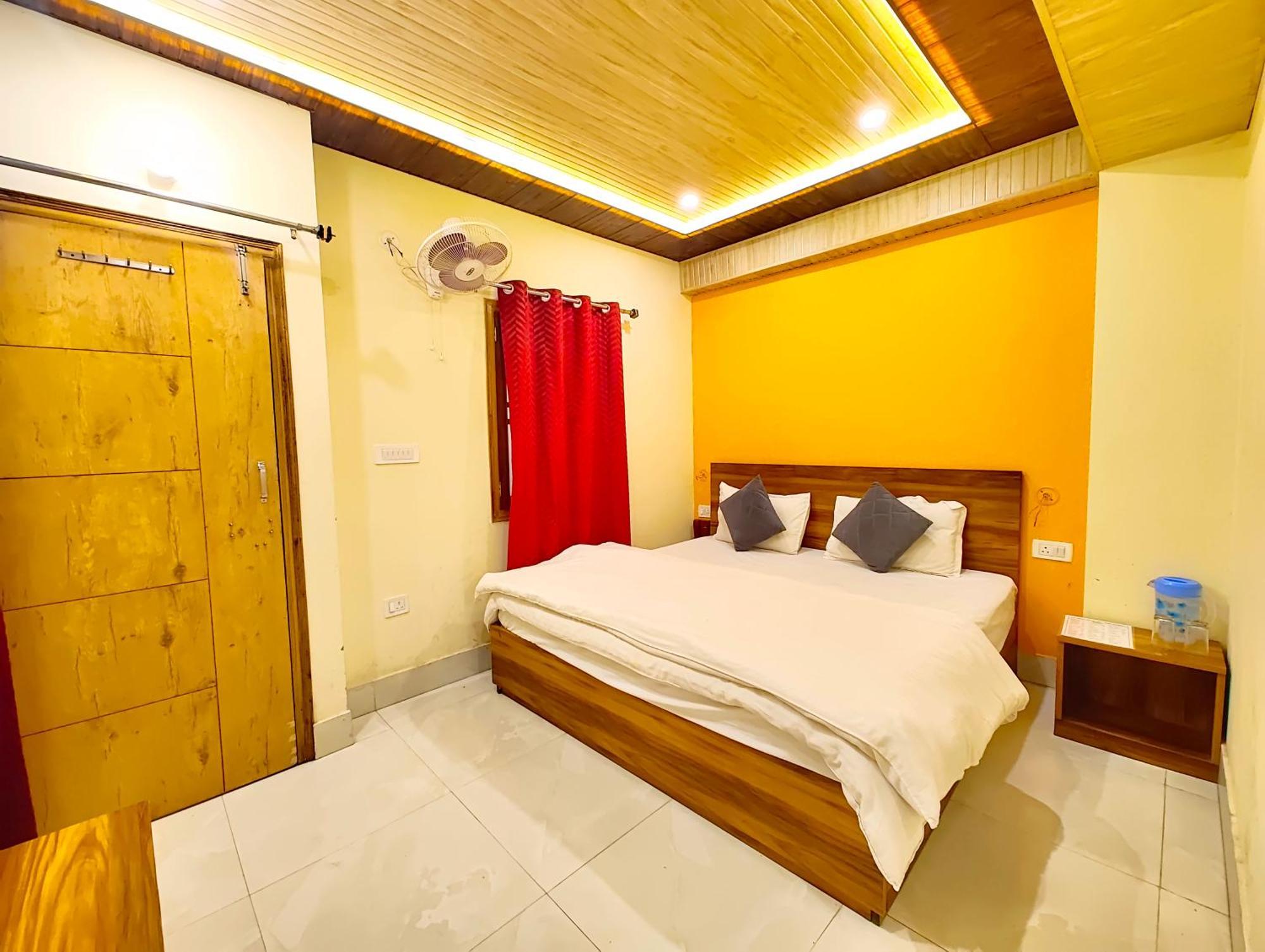 Hotel Gp Mall Road Near Naini - A Luxury With Newly Decorated And Renovated - With Wifi - Service Available - Book Now