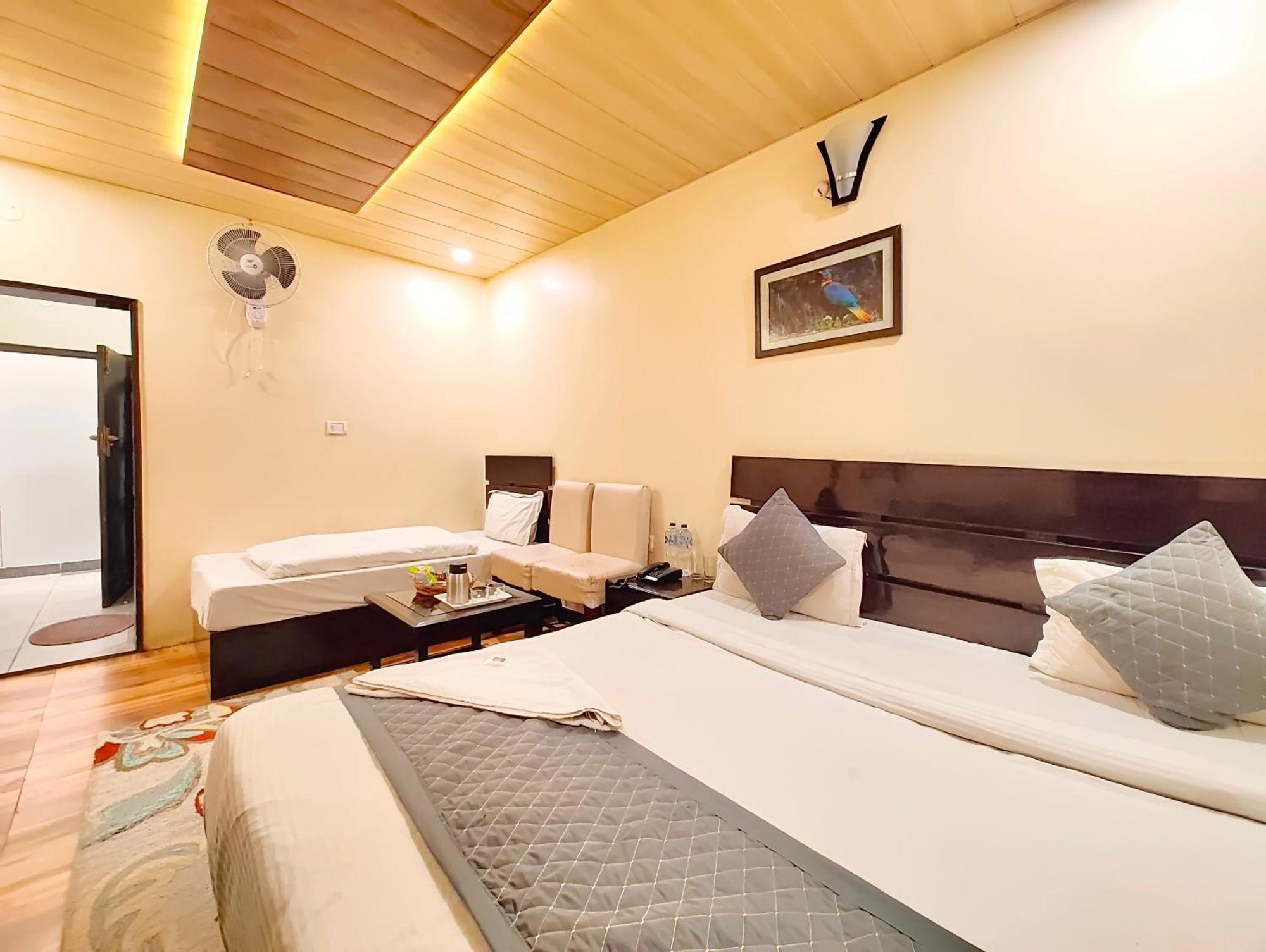 A Premium Hidden - Walking Distance From Naini - A Luxury Boutique In With Newly Decorated And Restaurat And Wi Fi - Wondfull Customer Service Awarded Hotel