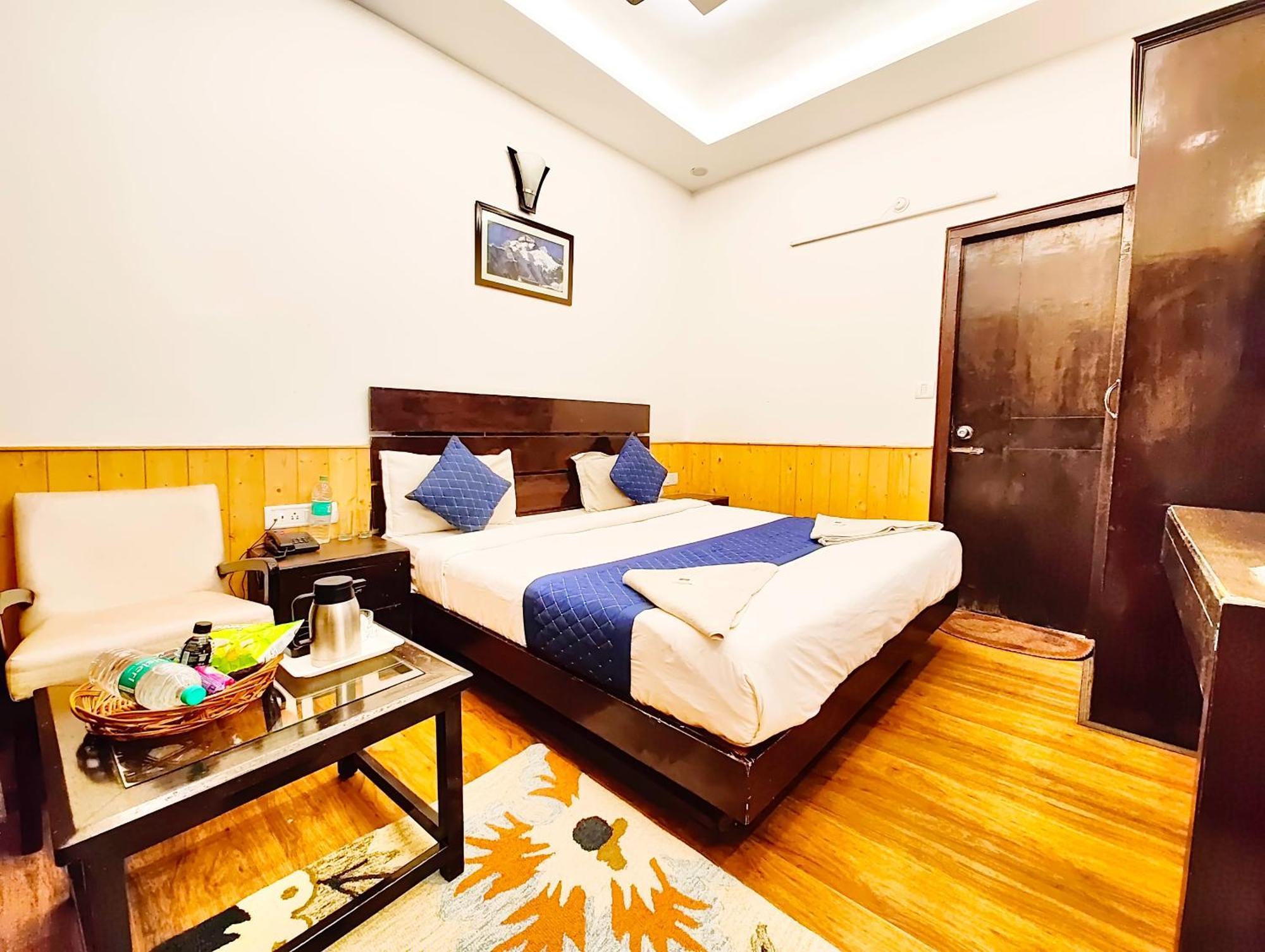 Hotel A Premium Hidden - Walking Distance From Naini - A Luxury Boutique In With Newly Decorated And Restaurat And Wi Fi - Wondfull Customer Service Awarded 3*