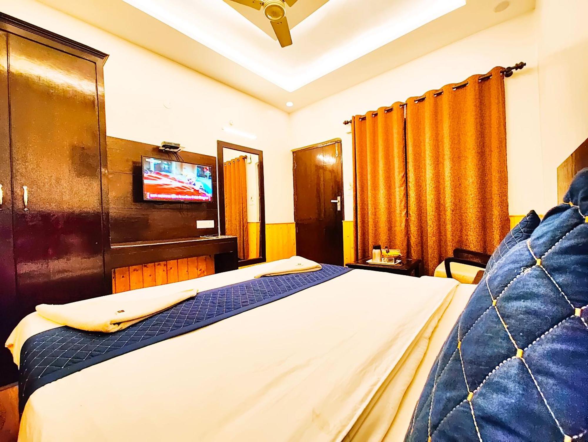 Hotel A Premium Hidden - Walking Distance From Naini - A Luxury Boutique In With Newly Decorated And Restaurat And Wi Fi - Wondfull Customer Service Awarded