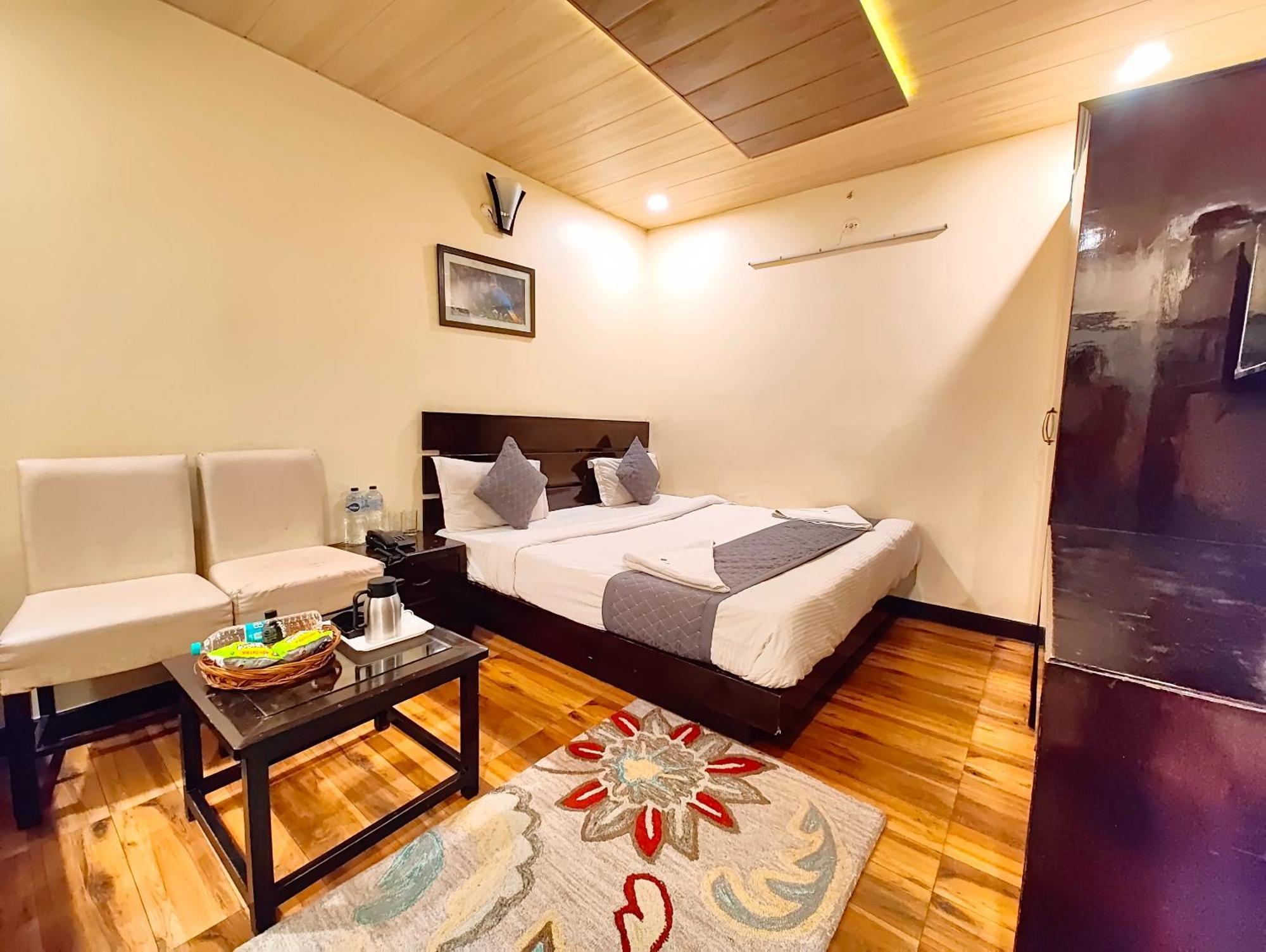 Hotel A Premium Hidden - Walking Distance From Naini - A Luxury Boutique In With Newly Decorated And Restaurat And Wi Fi - Wondfull Customer Service Awarded
