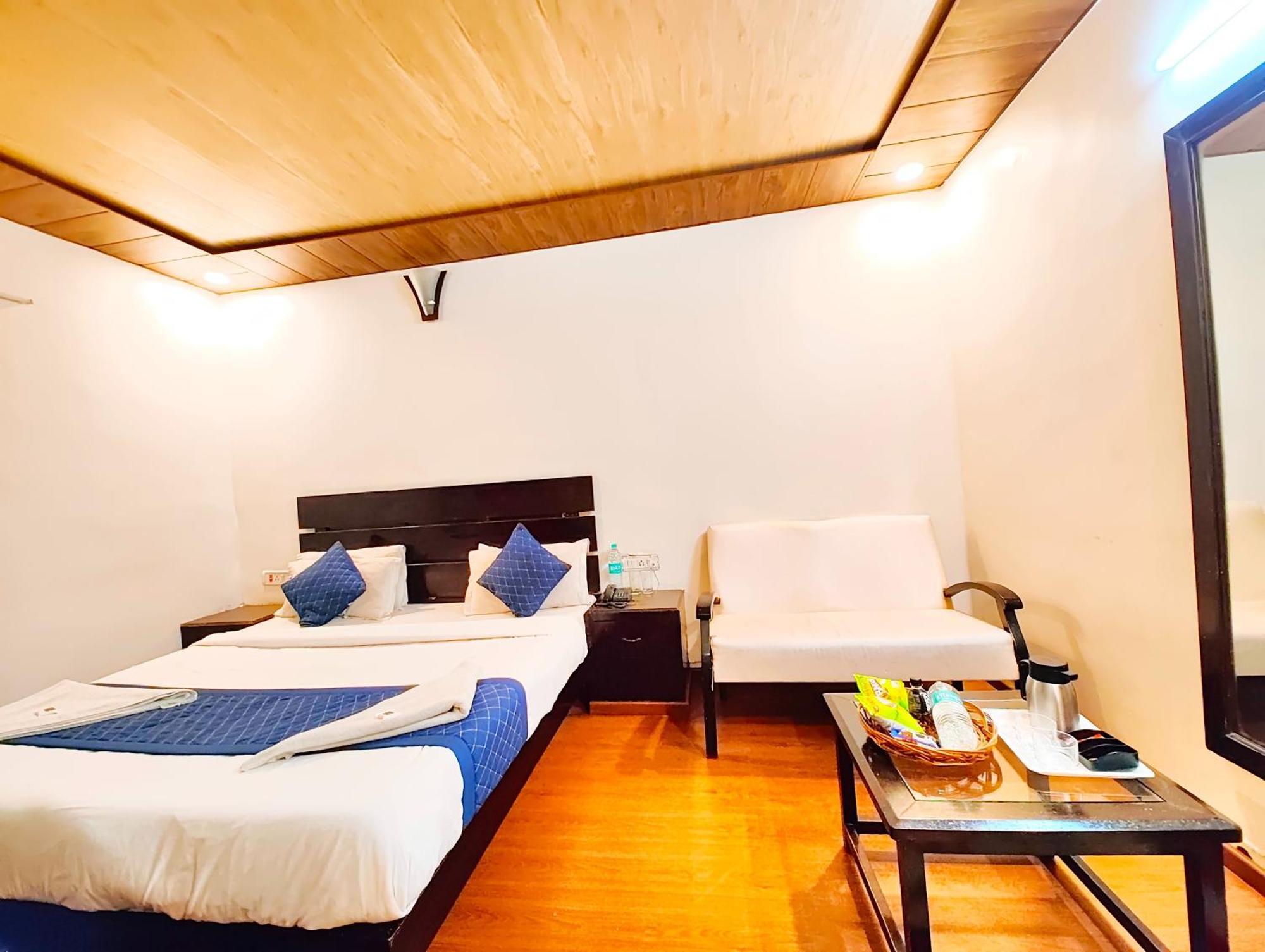Hotel A Premium Hidden - Walking Distance From Naini - A Luxury Boutique In With Newly Decorated And Restaurat And Wi Fi - Wondfull Customer Service Awarded Nainital