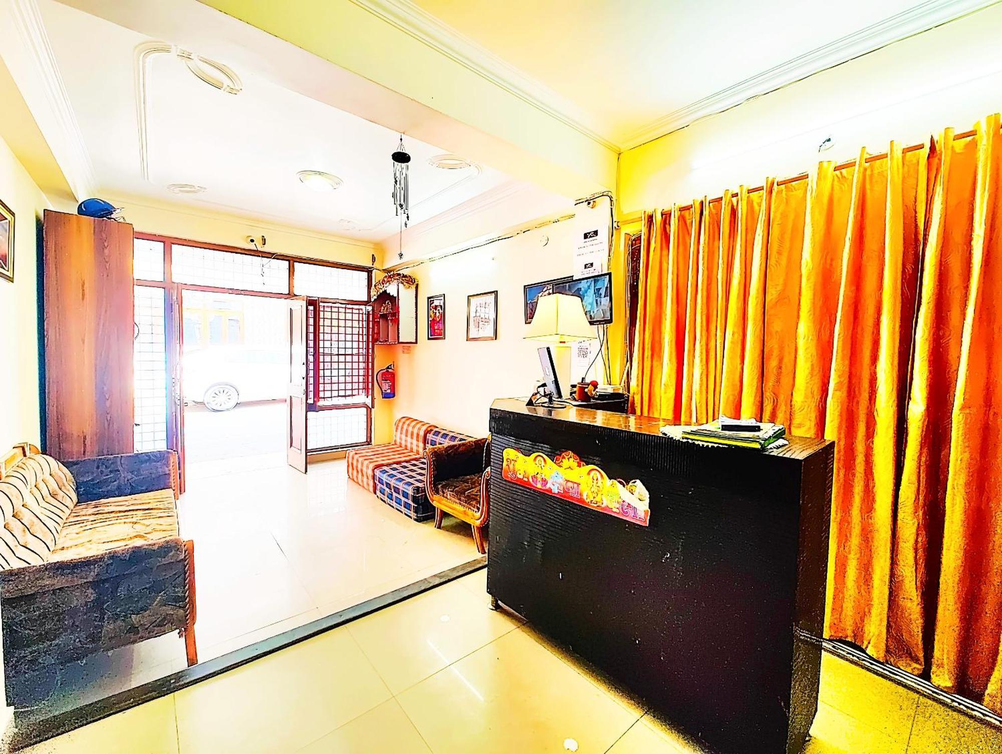 And Me - Near Mall Road And Naini With Wifi- Service And Parking Facilities Available - Book Now Nainital