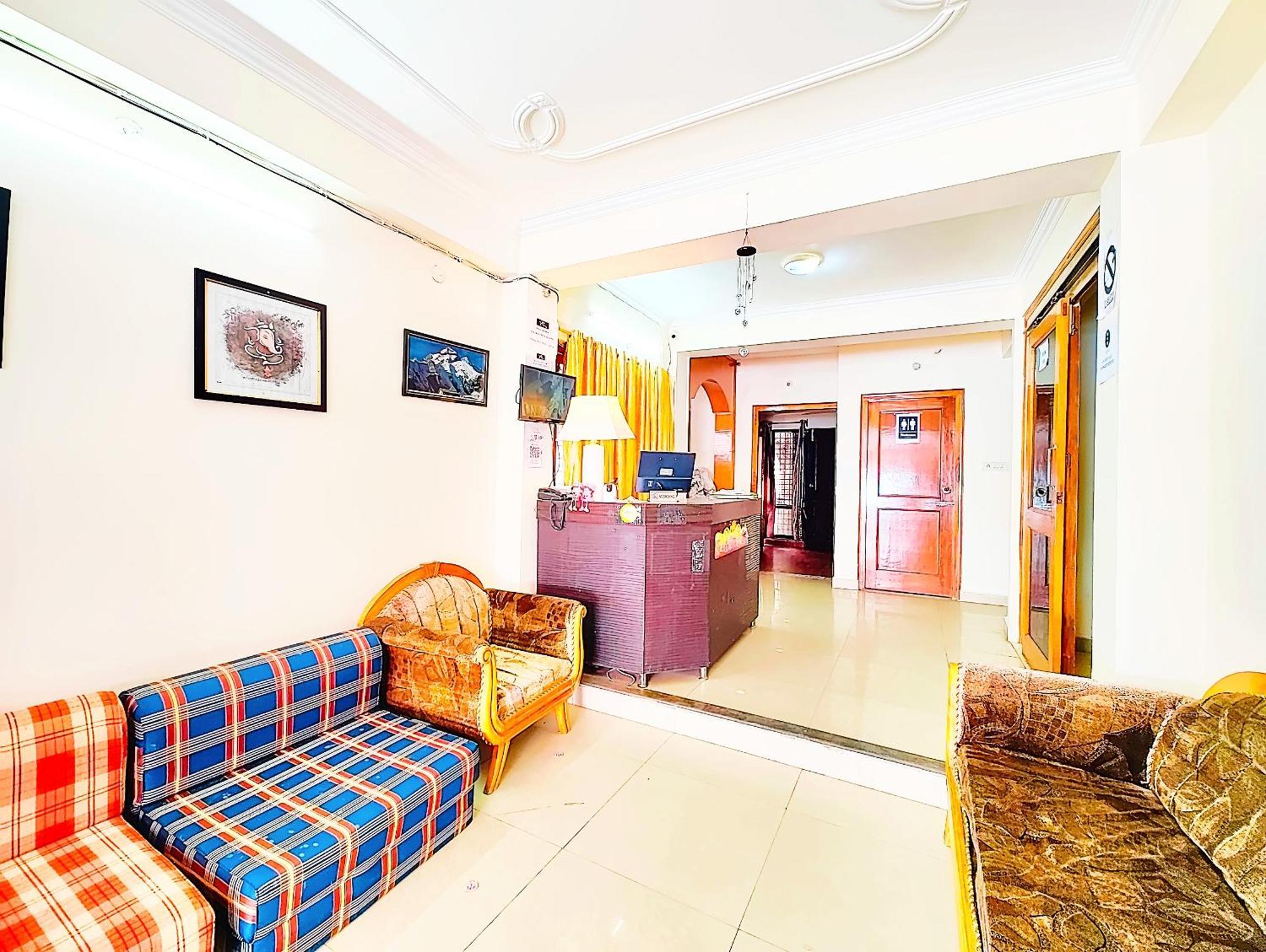 And Me - Near Mall Road And Naini With Wifi- Service And Parking Facilities Available - Book Now Nainital