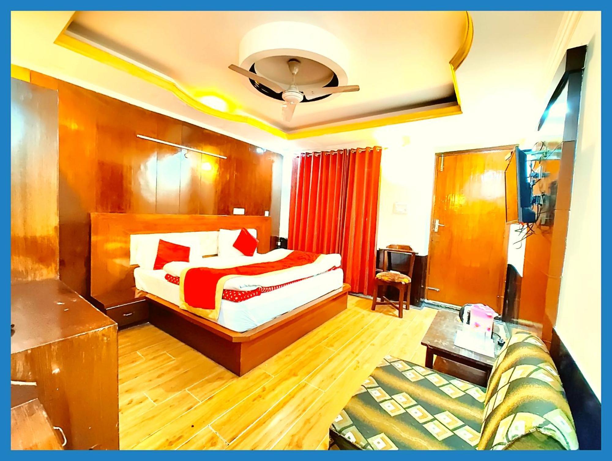 The Moon ! Premium - Parking & Lift Facilities -hygiene And Spacious - A Rated In