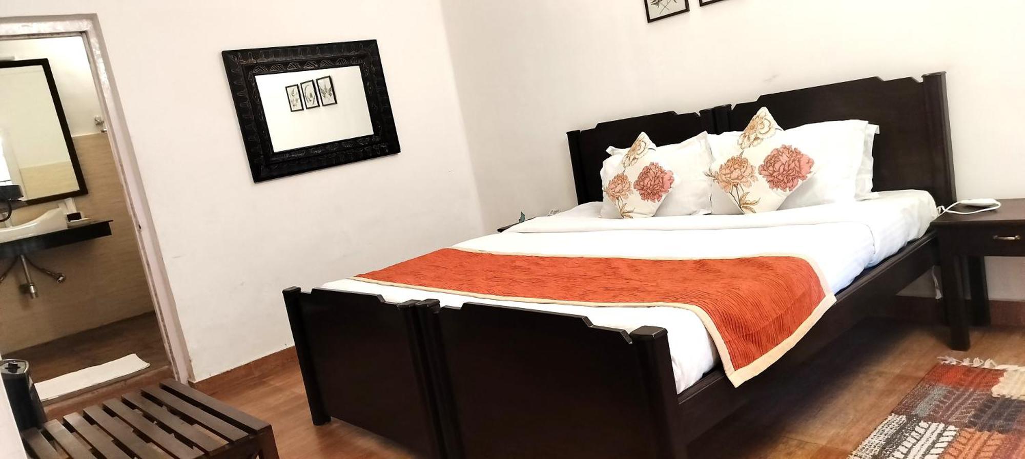 Hotel Bhikampur By Nine 4*