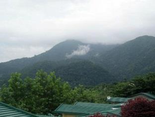 Gazaari Greenz Resort 2*