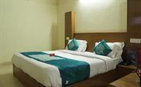 Hotel Oyo Lake View Mall Road 1 3*