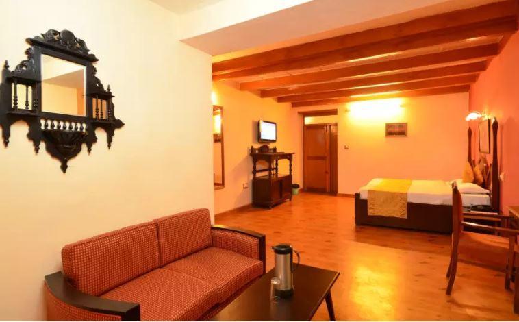 The Pavilion Hotel 3*