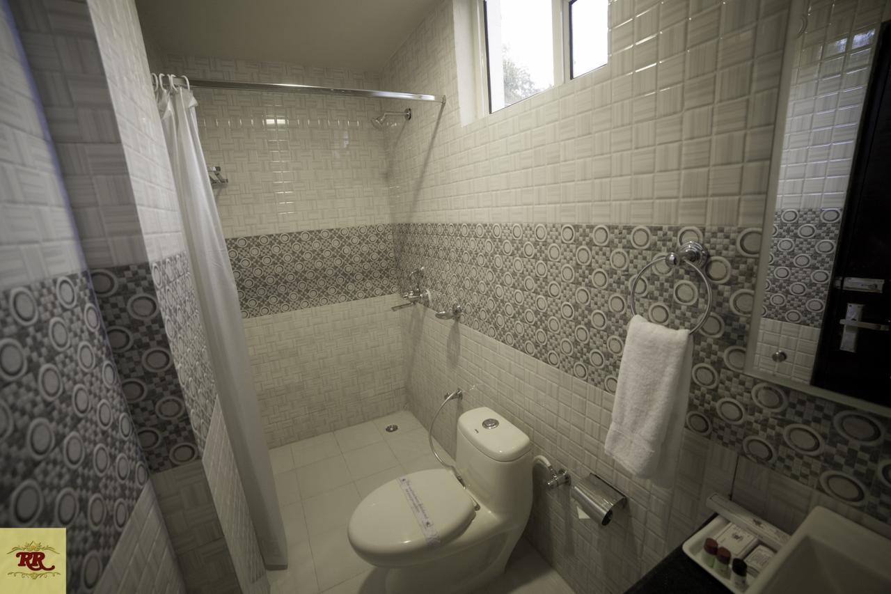 Adb Royal Rossett, Bhimtal 3* Nainital