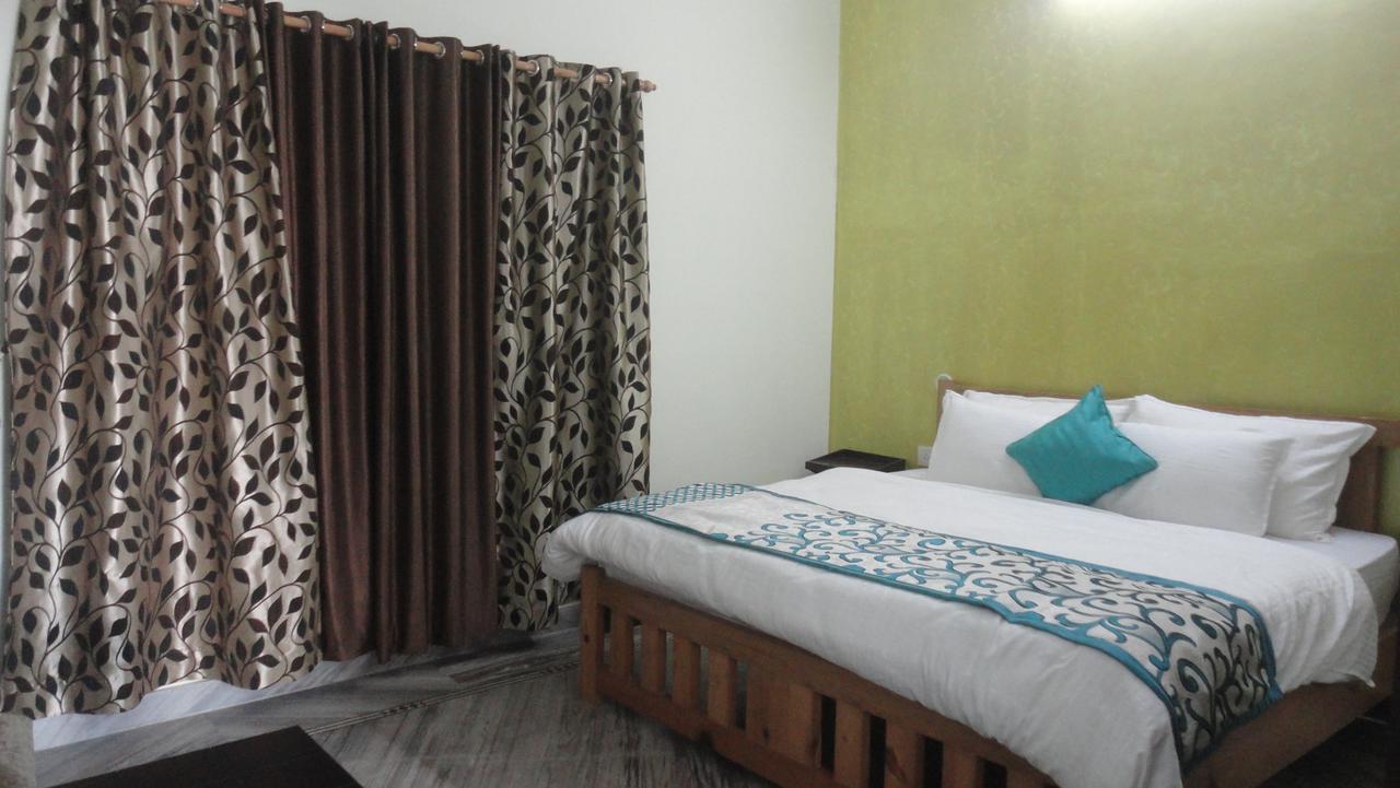 Niharika Palace Hotel 3*