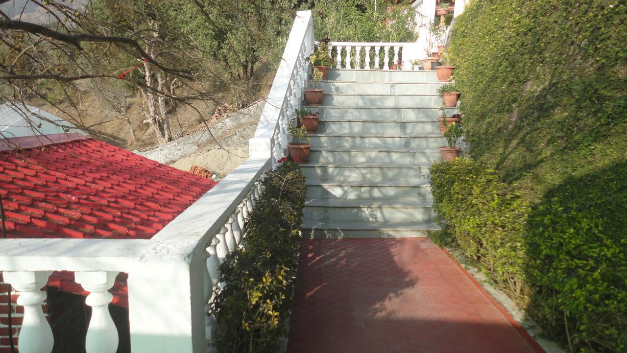 Niharika Palace 3*