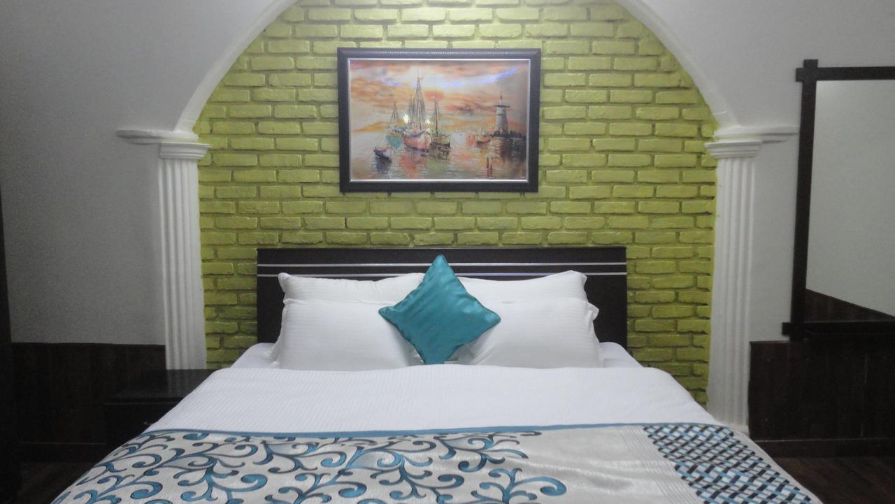 Hotel Niharika Palace Nainital