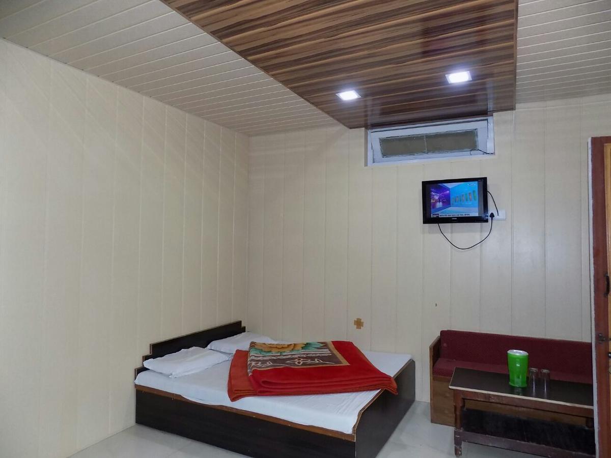 Hotel Neelam Raj Nainital