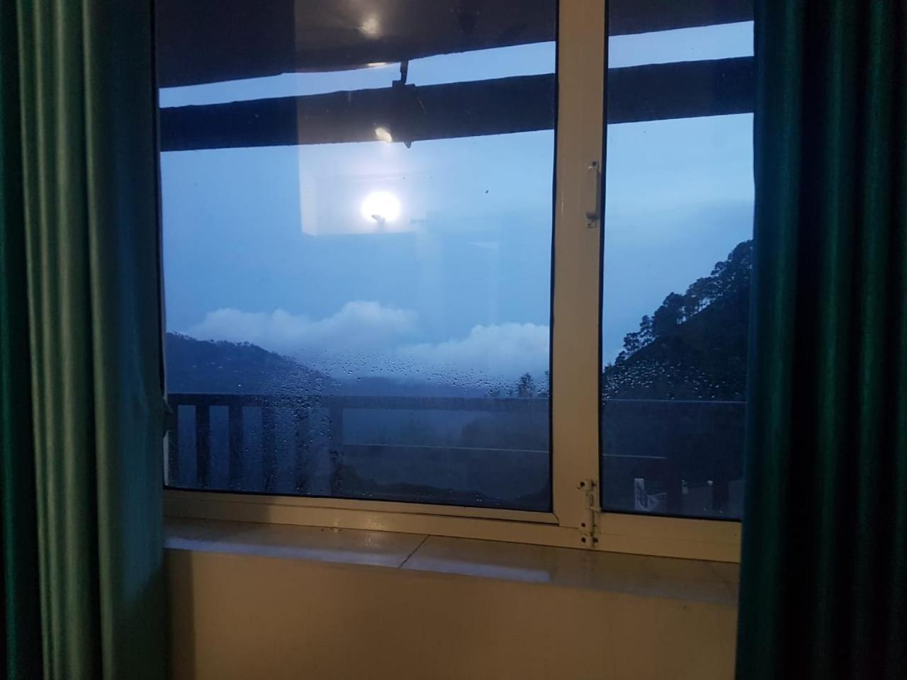 Oyo 23298 Uttaranchal Hotel
