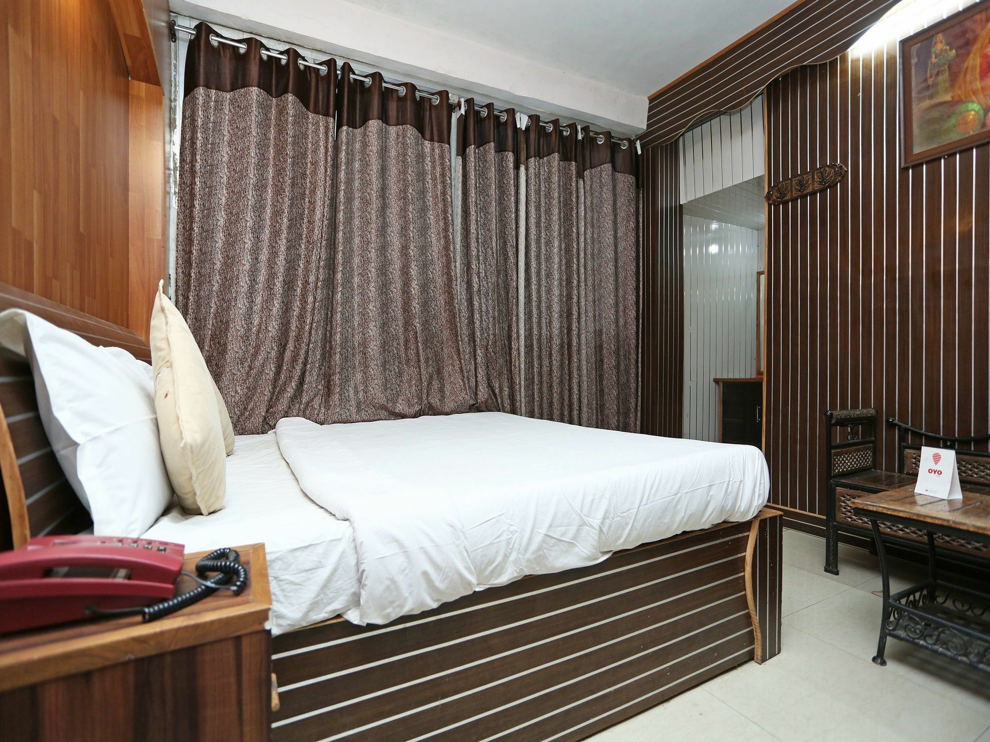 Hotel Oyo 10660 Long View 3*