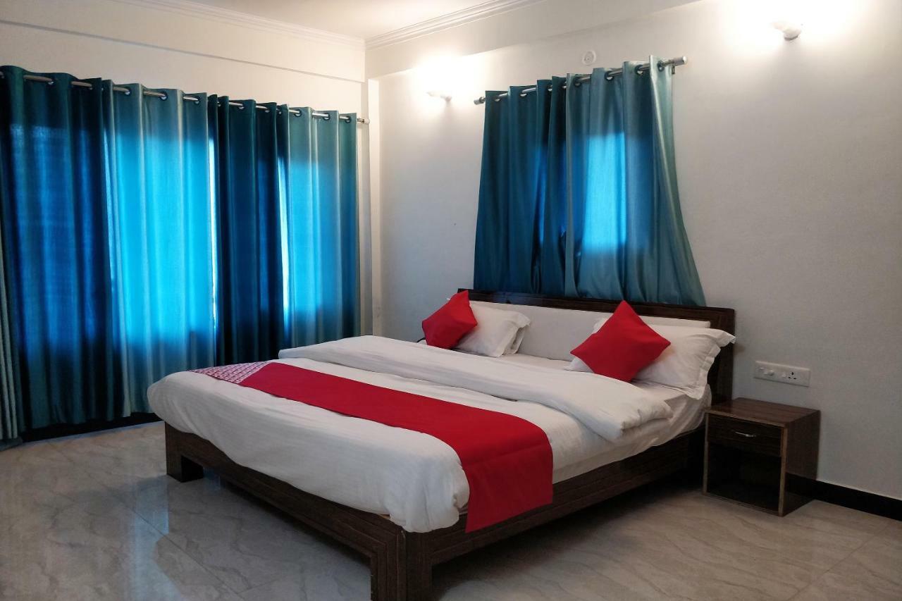 Oyo 23298 Uttaranchal Hotel