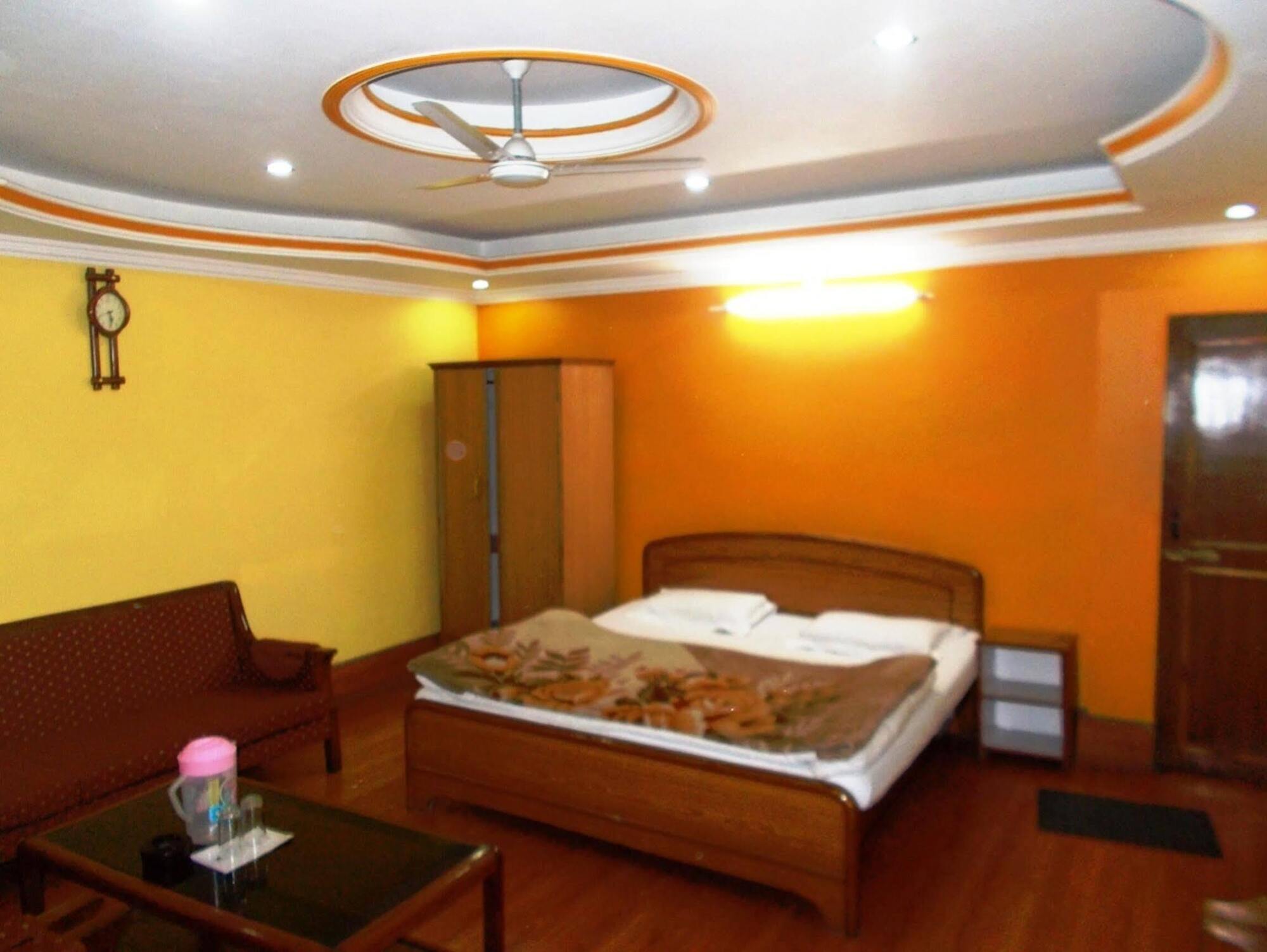 Moon By Excellent Hospitality Hotel