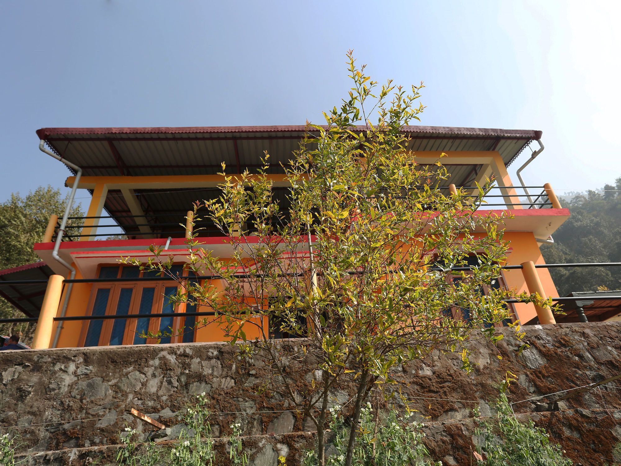 Oyo 77999 Twobk Hilltop Guest house