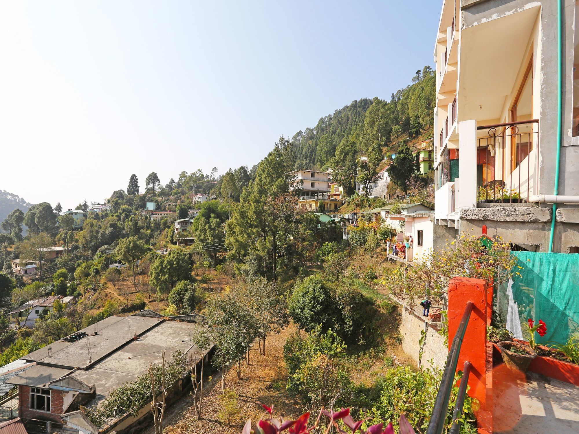 Hotel Oyo 10312 Spacious Bhowali 3*