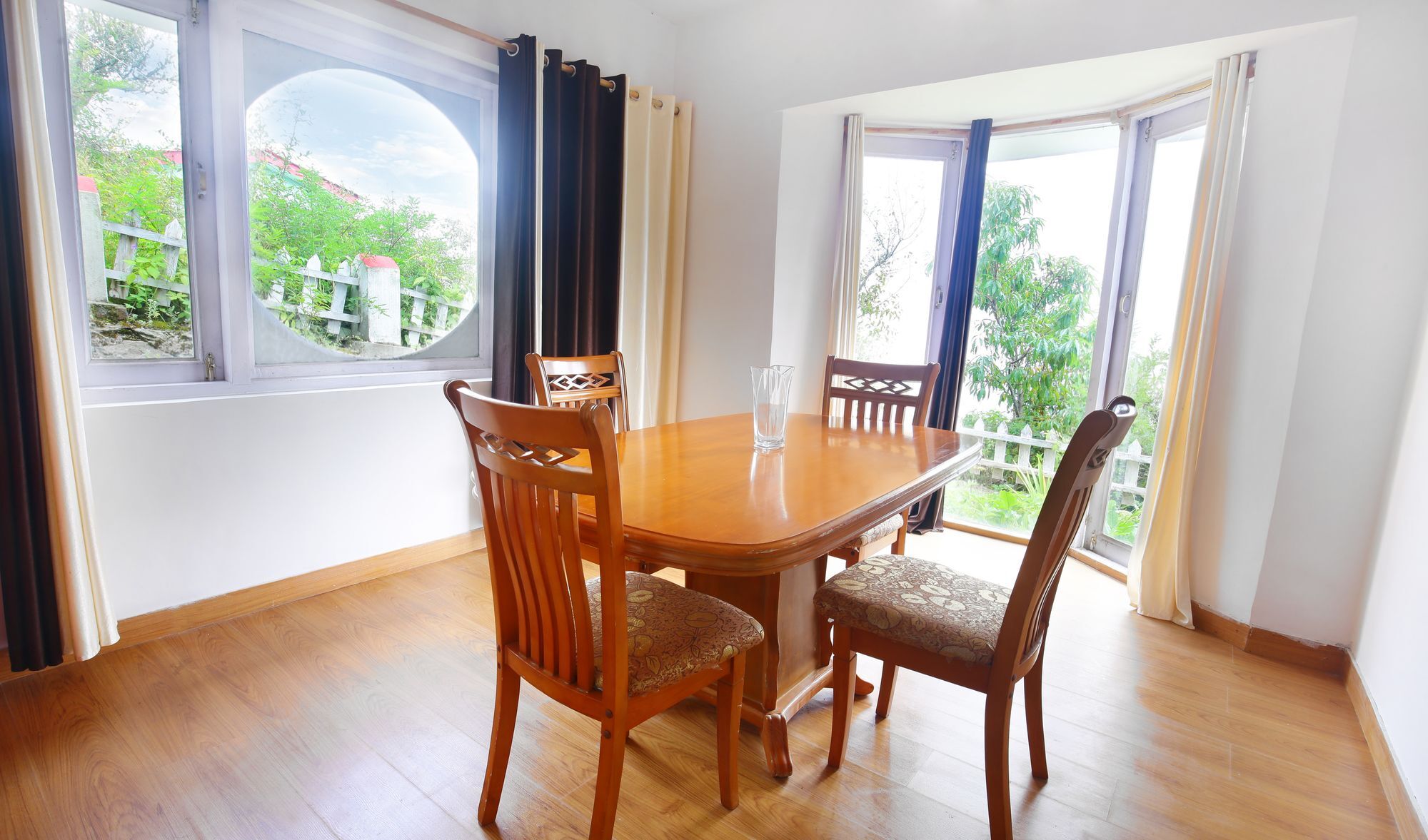 Hotel The Swiss Village 4*