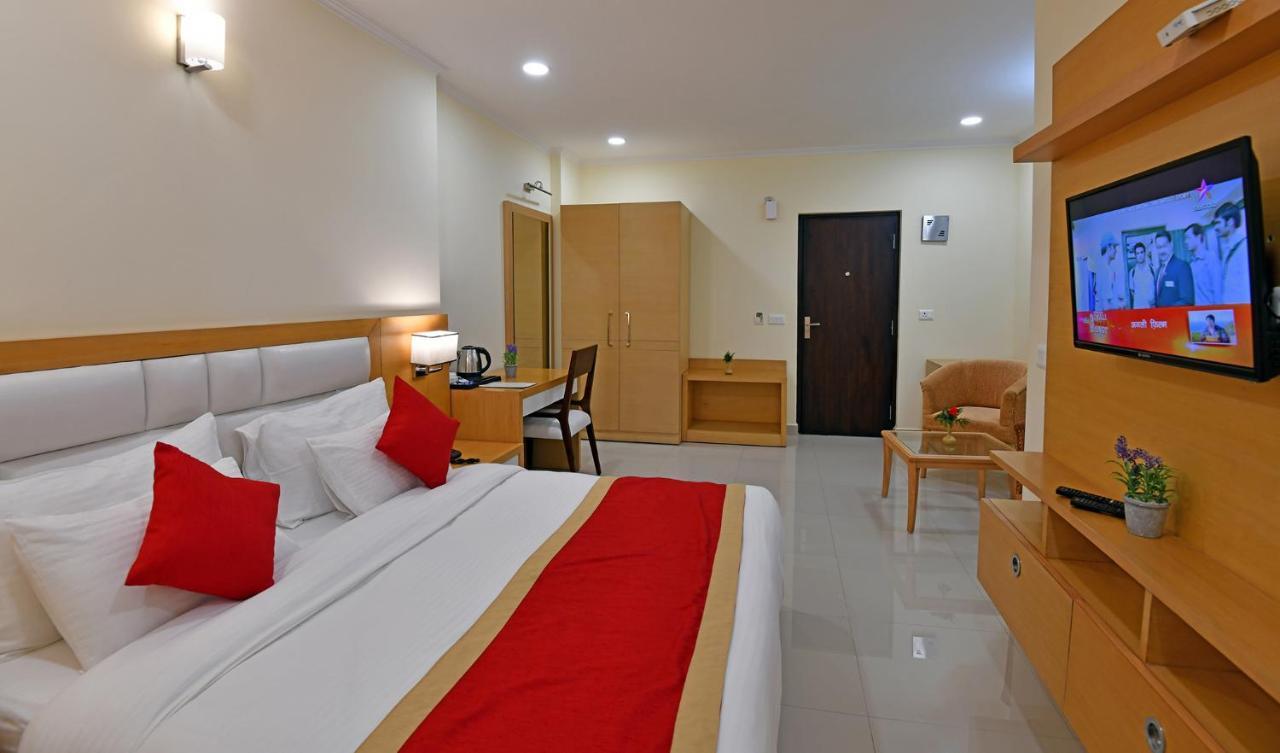 Hotel Clarks Inn Bhowali, Nainital Nainital
