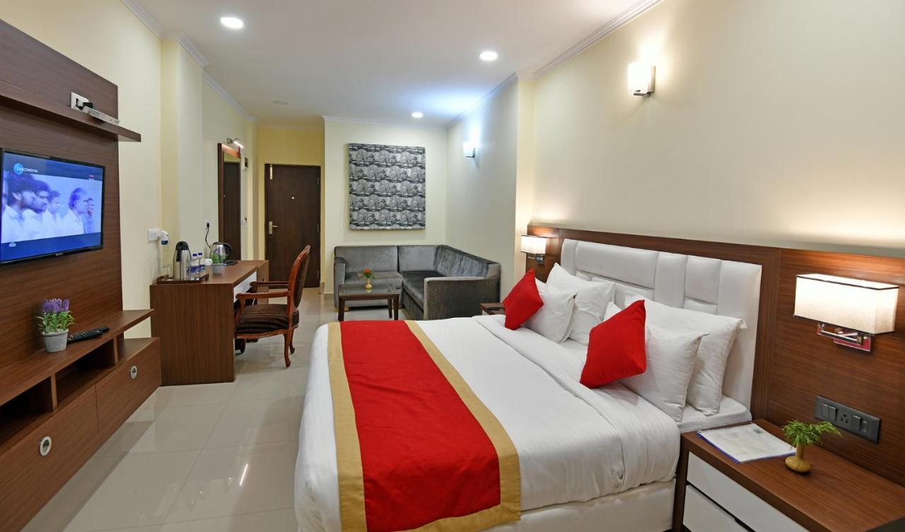 Clarks Inn Bhowali, Nainital Hotel 3*
